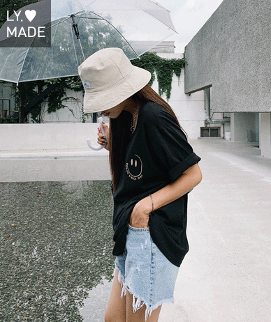 Day Smile Embroidery Short Sleeve Tee
