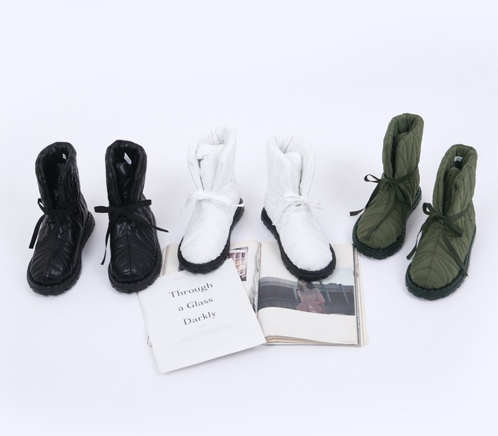 Celloy ribbon padded boots (model wearing cut M)