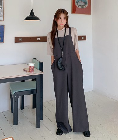 Say Basic Back Banding Jumpsuit