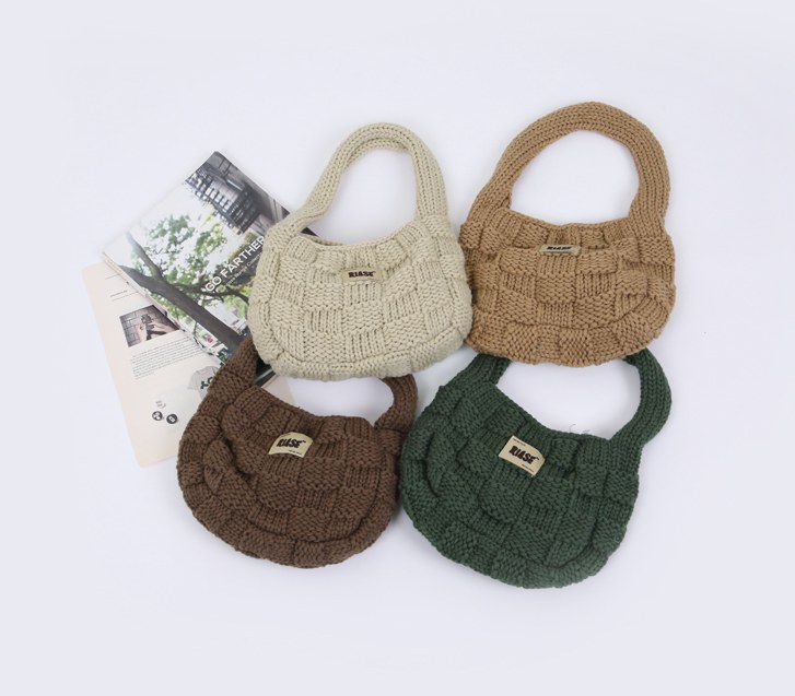 Raise Knit Bag