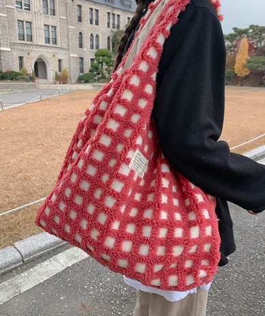 Waffle Poggle Shoulder Bag