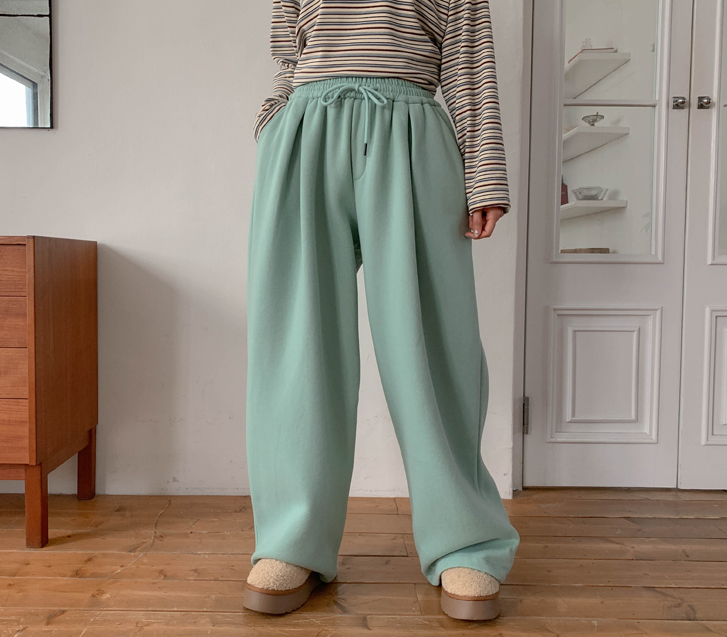 [Unisex] Deep pin-tuck double-breasted string wide training pants