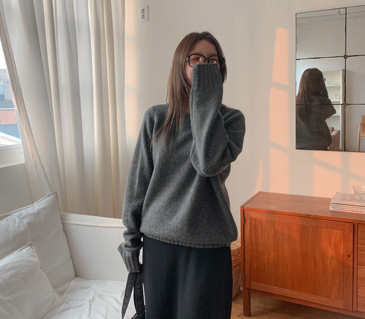 Nop nagrang Raund neck Wool Knit