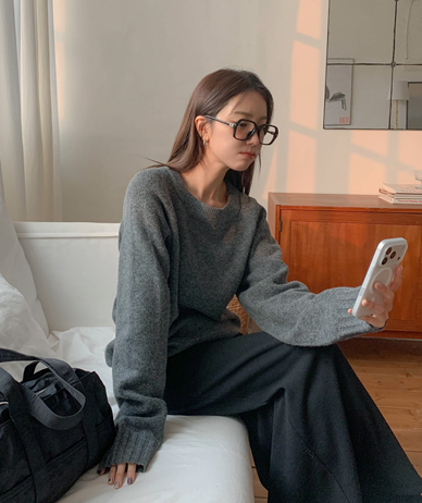 Nop nagrang Raund neck Wool Knit