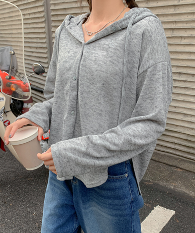 Humming Hem Round Hoodie