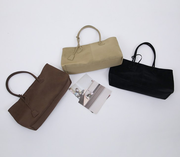 Romandy square shoulder bag