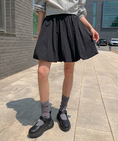 Lining Balloon Banding Mini Skirt