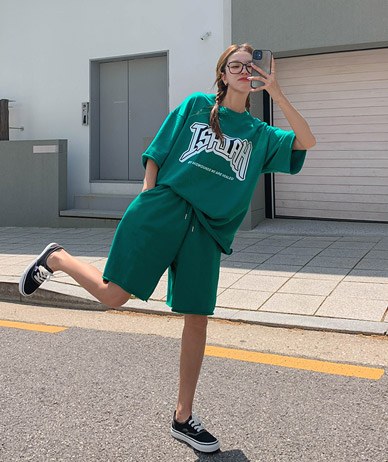 Aisha Deki Short-sleeve Shorts Training set