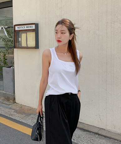 Let-on Button Square Neck Corrugated Sleeveless Shirts