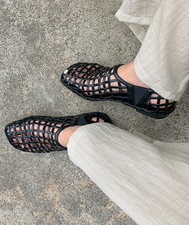 Square Net Flat Shoes