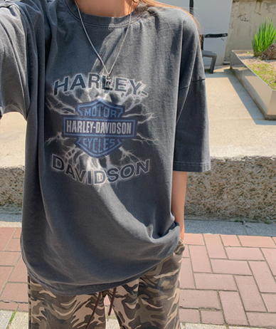 [Unisex] Harley Nayeom Pigment Short-sleeve T-shirt