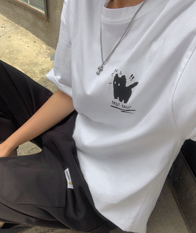 Muumu Cat Nayeom Short-sleeve T-shirt