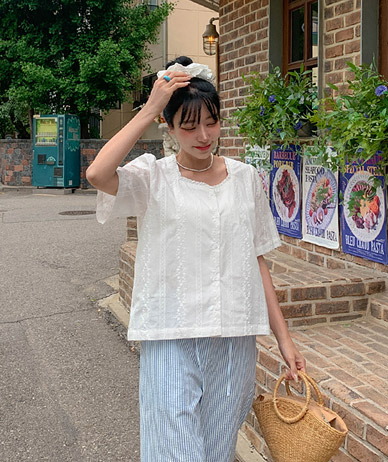 Heini Punching Race Short-sleeve Blouse