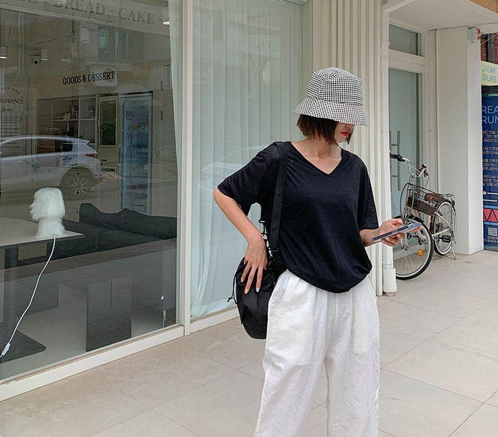 Brunch V-Neck Linen Short Sleeves T-shirt