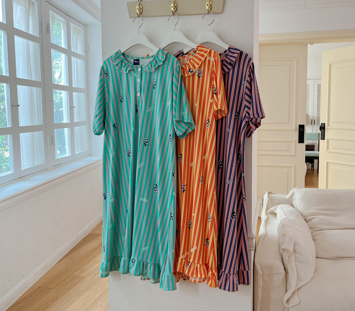 Mickey Stripe Freel Pajama Long one piece