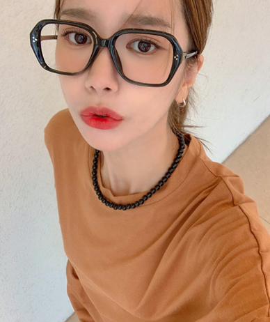 Tira glasses