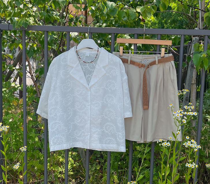 Gross Embroidery Punching Collar Short-sleeve Shirt Shirt