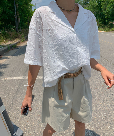 Gross Embroidery Punching Collar Short-sleeve Shirt Shirt