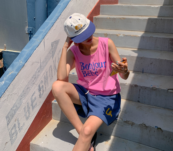 Bread dyed U-neck Sleeveless shirts