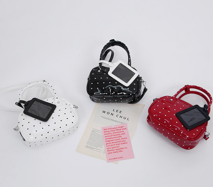 Love Glossy Heart Bag