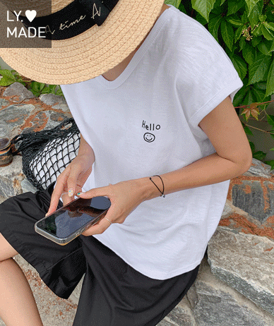 Hello Smile Nayeom UV Neck Slab Sleeveless Shirts