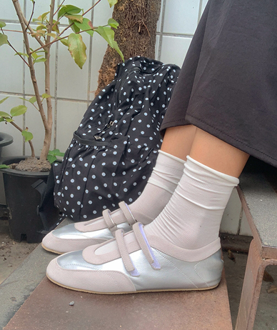 See-through look Dol Dol socks