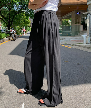 Cory Pintuck Balloon Banding Wide Pants