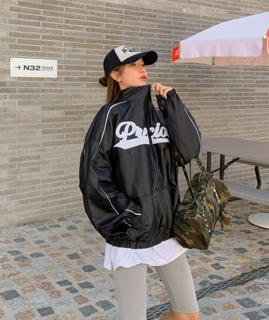 Press-embroidered patch nylon windbreak jumper