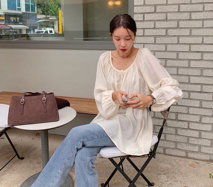 Claire Shirring String Long-sleeve Blouse