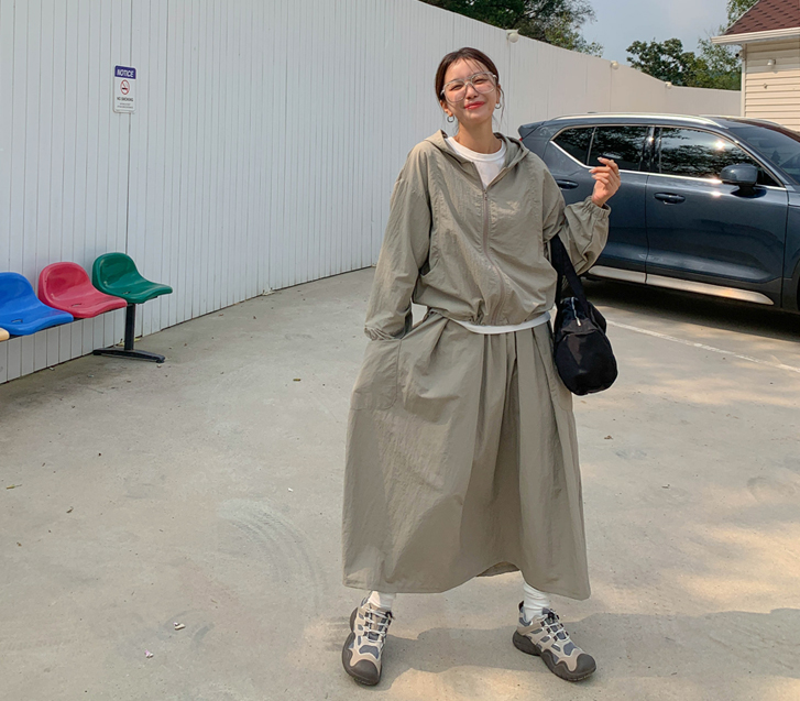 Kevin Nylon Hood Anorak Rong Skirt Set
