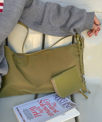 Loron Pouch Square Bag