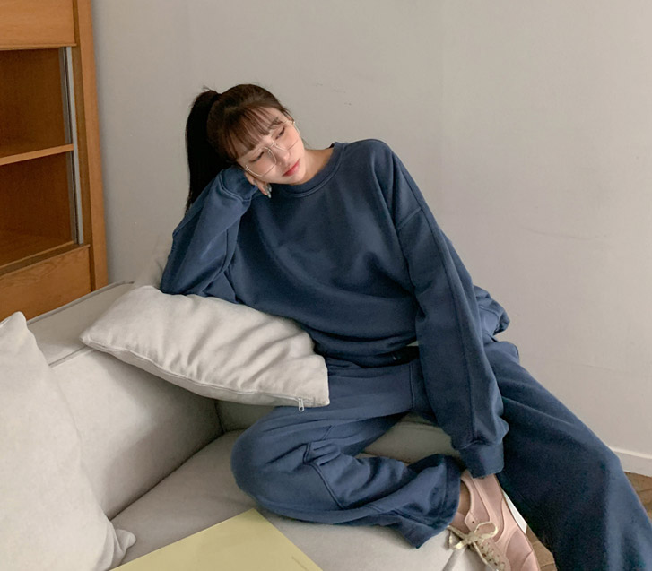 Obi Boxy Pigment Sweatshirt + Obi Pigment String Wide Training Pants