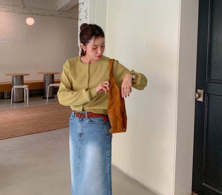 Mate Raund neck Cardigan