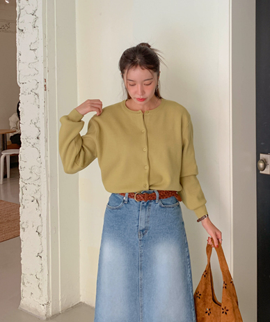 Mate Raund neck Cardigan