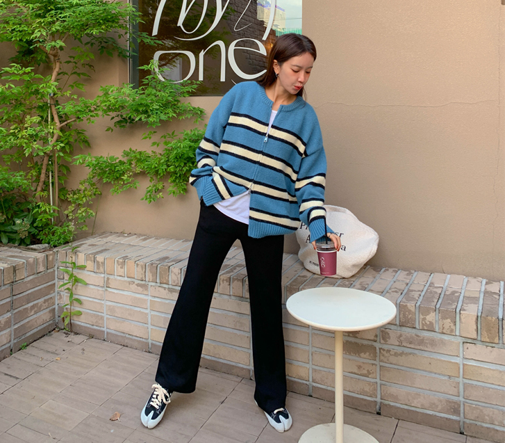 Onjo Corrugated Pocket Banding Bootcut Pants