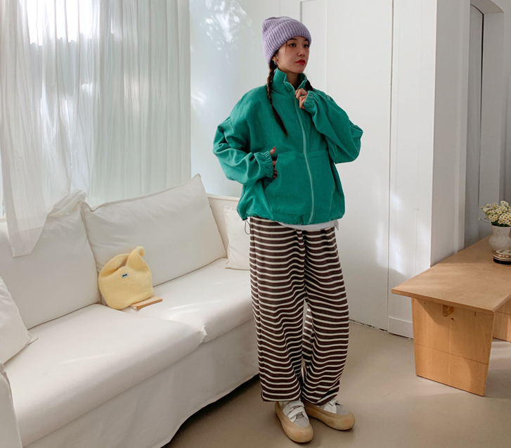 Meo Dangara napping jogger training pants