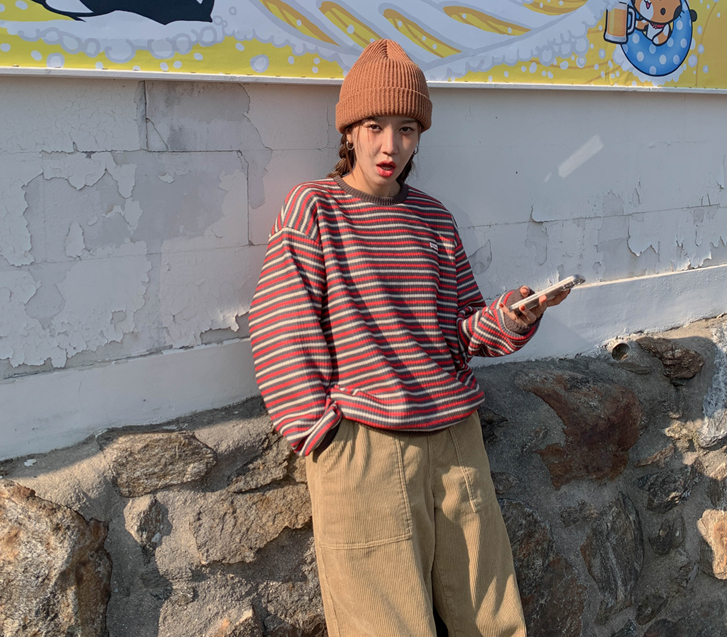 Two-tone single-breasted knit sweater