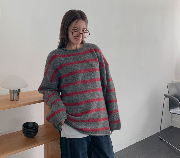 Place Dangara Raund neck Knit