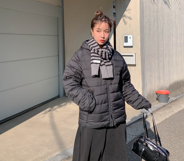 [Unisex] Movan two-way quilted hood lightweight padding