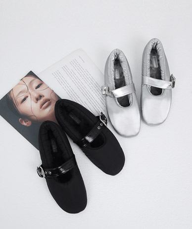 Kabu Padding Flat Shoes