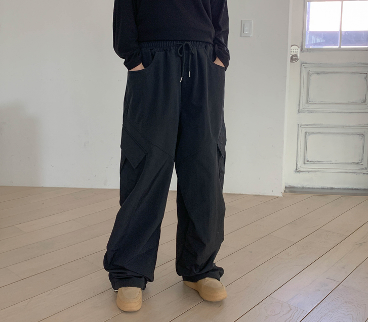 [Unisex] Nut Nylon Bonded Fleece String Cargo Wide Pants