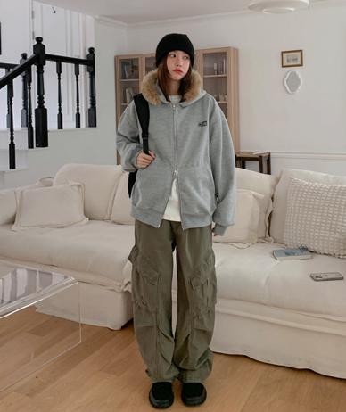 raccoon two-way hood zip-up