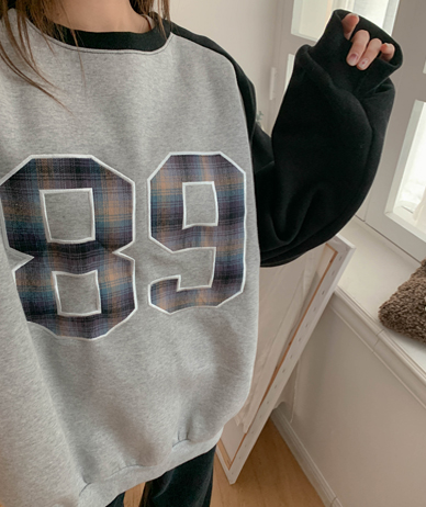 Check number patch nagrang napping sweatshirt