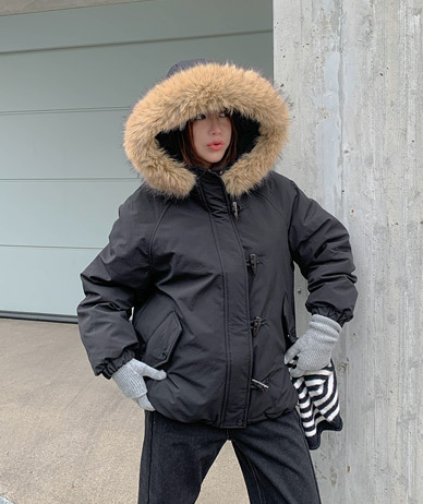 Mito Tteokbokki Raccoon Fur Hooded Field Jacket Jumper