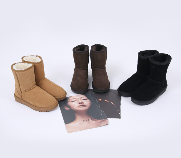 Common Cowhide Ugg Boots (model wearing size M)