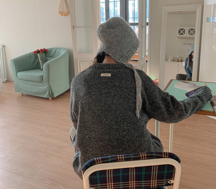 Kino V-neck Wool Knit