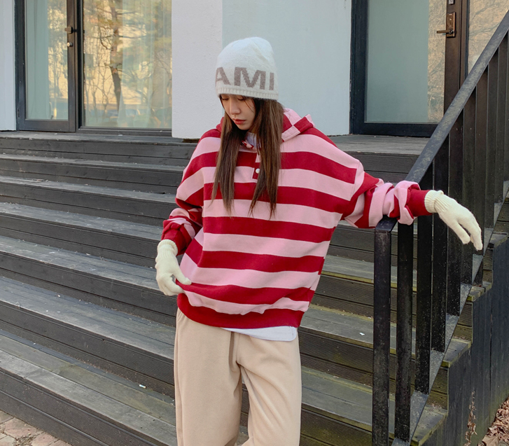 Joy Yanggimo Dangara Button Hoodie