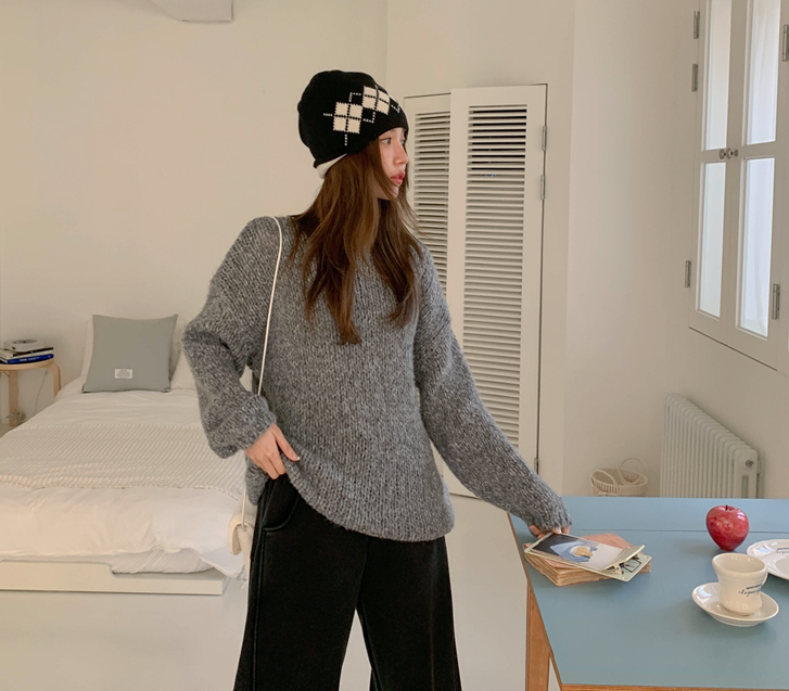 Hand Lip Neck Long Knit