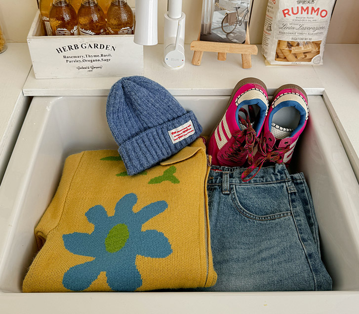 [Unisex] Flower Dye Kara Knit Zip-up