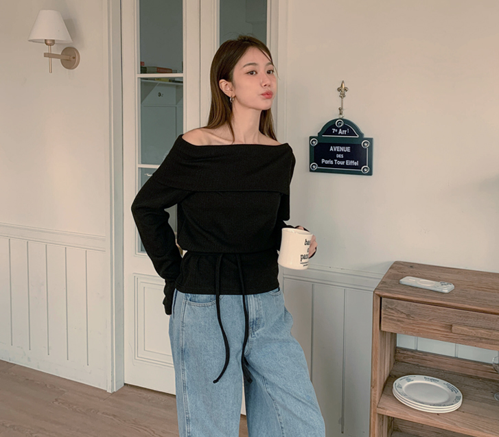 Cli Van Off-shoulder String Long-sleeve T-shirt